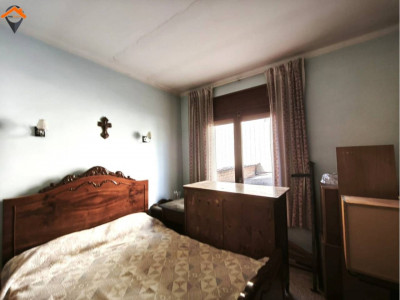 PROPIEDAD CON DOBLE USO RESIDENCIAL Y COMERCIAL EN BUENA UBICACIÓN!! 