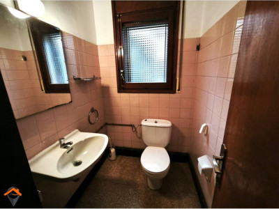 PROPIEDAD CON DOBLE USO RESIDENCIAL Y COMERCIAL EN BUENA UBICACIÓN!! 