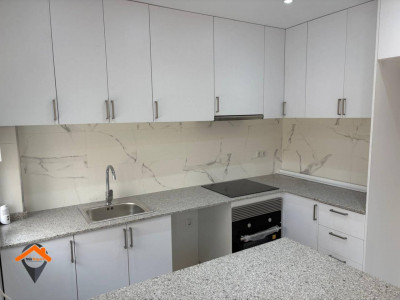 REFORMADO A ESTRENAR , CON TRASTERO Y JUNTO MERCADO CREU ALTA!!!