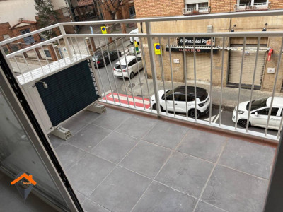 REFORMADO A ESTRENAR , CON TRASTERO Y JUNTO MERCADO CREU ALTA!!!