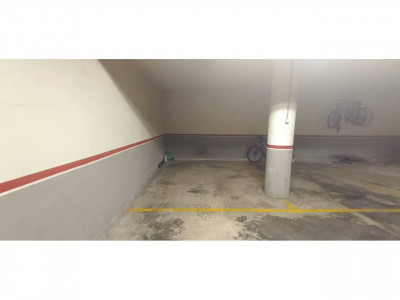 SE ALQUILA PARKING PARA COCHE!!