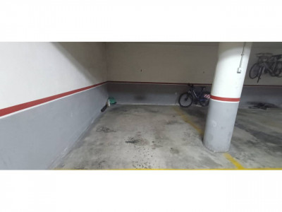 SE ALQUILA PARKING PARA COCHE!!