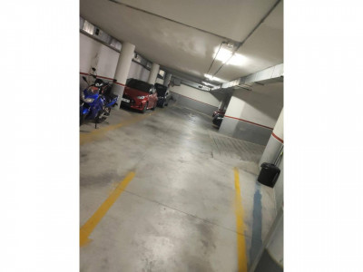 SE ALQUILA PARKING PARA COCHE!!