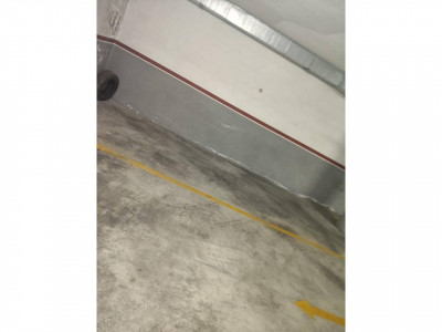 SE ALQUILA PARKING PARA COCHE!!