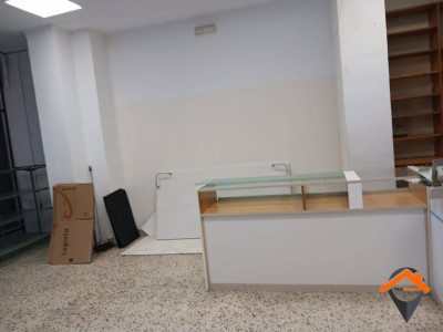 SE VENDE LOCAL COMERCIAL 
