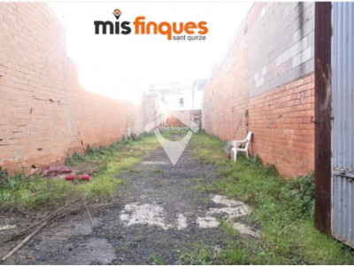 SOLAR EN VENTA CALLE BUDAPEST