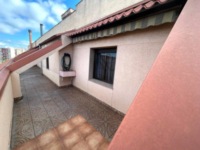 SUPER ATICO CON VISTAS PANORAMICAS EN SABADELL