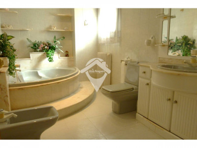 SUPER ATICO CON VISTAS PANORAMICAS EN SABADELL