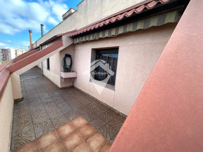 SUPER ATICO CON VISTAS PANORAMICAS EN SABADELL