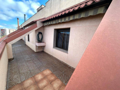 SUPER ATICO CON VISTAS PANORAMICAS EN SABADELL