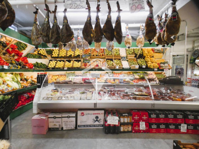 TRASPASO DE BODEGA-ALIMENTACION EN CA N'ORIAC-SABADELL