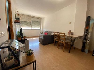 VENTA ACOGEDOR PISO EN CREU-GRANJA PAS SABADELL+PARKING 11000€