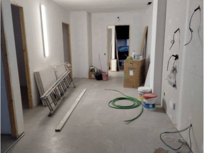 VENTA CASAS A ESTRENAR CON PATIO CREU DE BARBERA-SABADELL