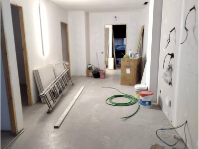 VENTA CASAS A ESTRENAR CON PATIO CREU DE BARBERA-SABADELL