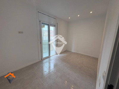 VENTA PISO REFORMADO CON TRASTERO AL LADO MECAT CREU ALTA SABADELL