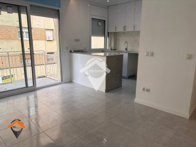 VENTA PISO REFORMADO CON TRASTERO AL LADO MECAT CREU ALTA SABADELL