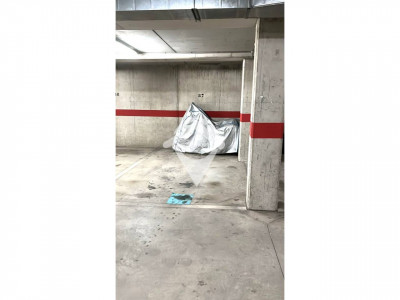 VENTA PLAZA DE PARKING PARA COCHE Y MOTO